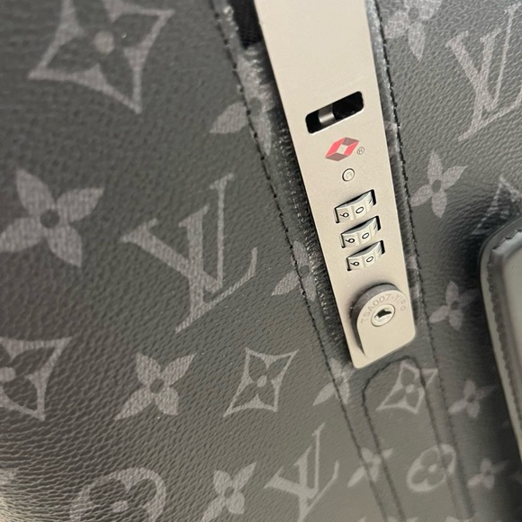 Louis Vuitton Horizon 55 Monogram Eclipse Carry On $2,800 - Picture 7 of 13
